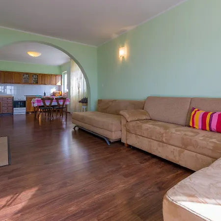 Gemuetliches Mit Traumhaften Meerblick, Grillplatz, Waschmaschine Apartament Crikvenica