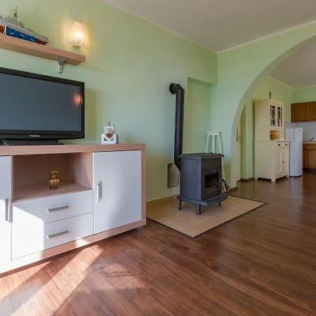 Apartment Gemuetliches Mit Traumhaften Meerblick, Grillplatz, Waschmaschine Crikvenica