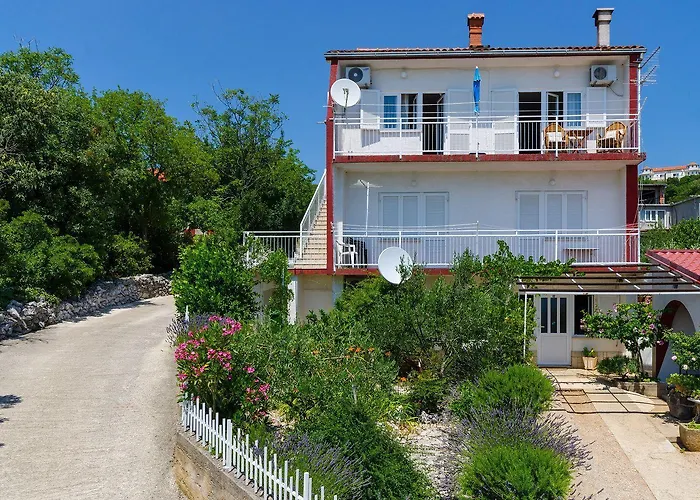 Gemuetliches Mit Traumhaften Meerblick, Grillplatz, Waschmaschine Apartment Crikvenica