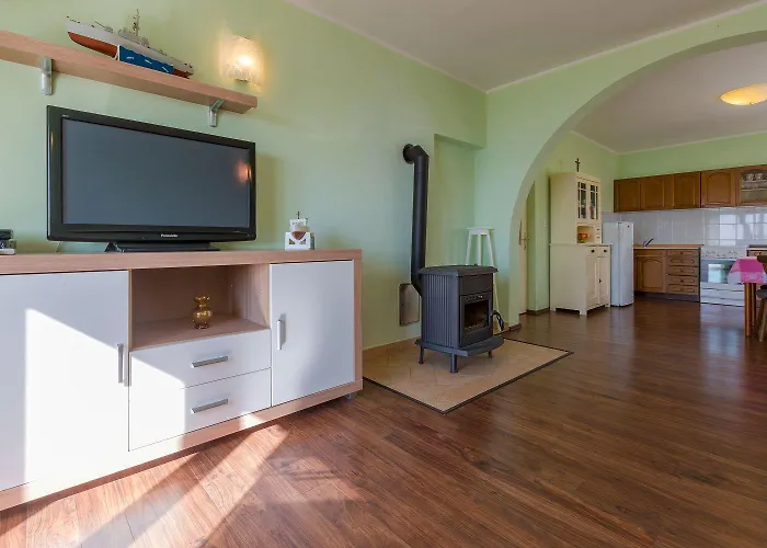 Apartment Gemuetliches Mit Traumhaften Meerblick, Grillplatz, Waschmaschine Crikvenica